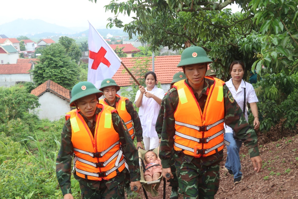 Tổ chức diễn tập phòng, chống thiên tai, tìm kiếm cứu nạn tại xã Giáp Sơn