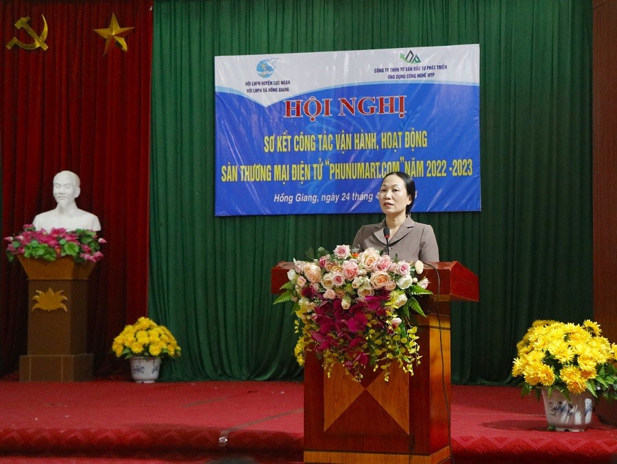 Phụ nữ xã Hồng Giang sơ kết 1 năm vận hành “Sàn thương mại điện tử”